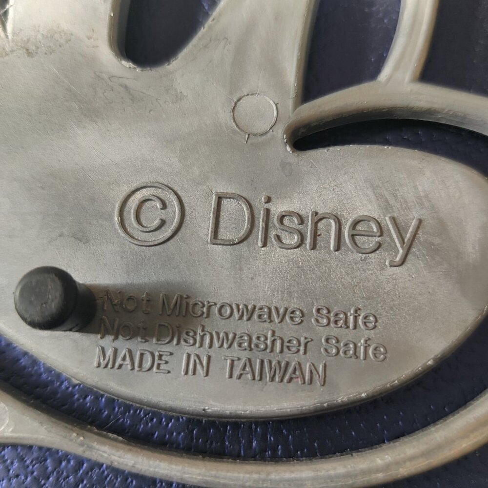 Mickey Mouse Trivet by Disney. Safely Serve your best hot dishes. 10"x8"x1" - Picture 4 of 4